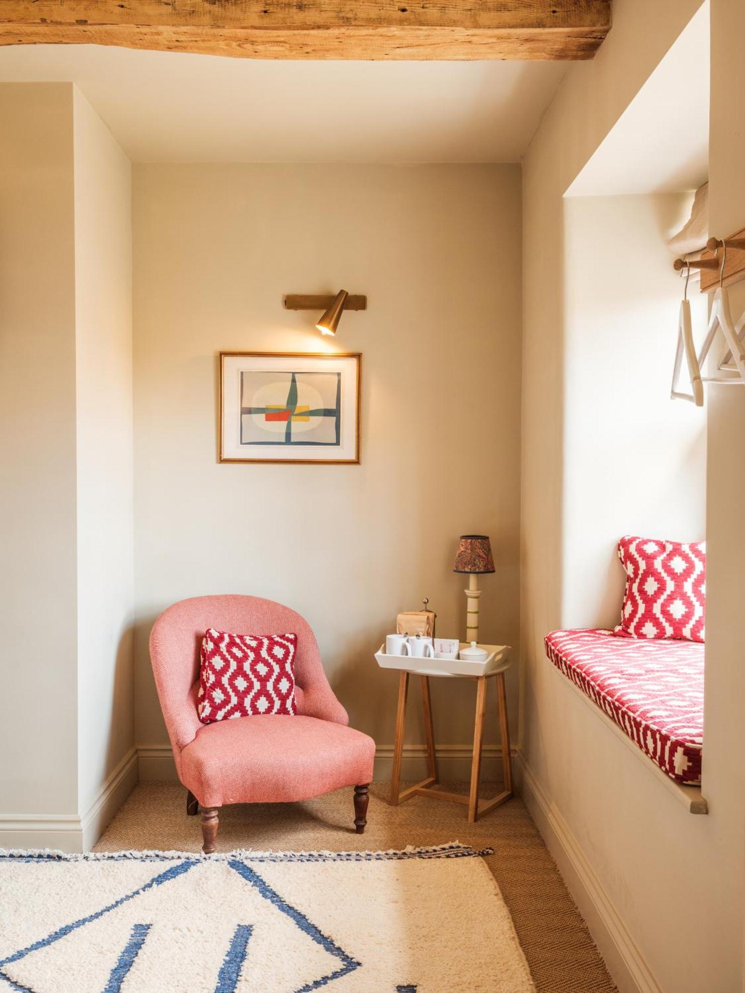 The Bell & Crown Hotel Zeals Room photo